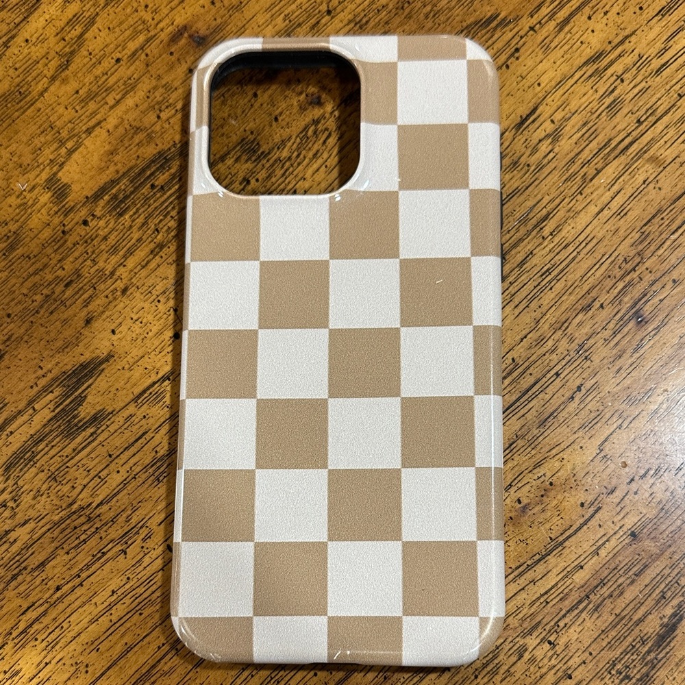 Checkered Neutral Tan and White iPhone 15 Pro Max Case